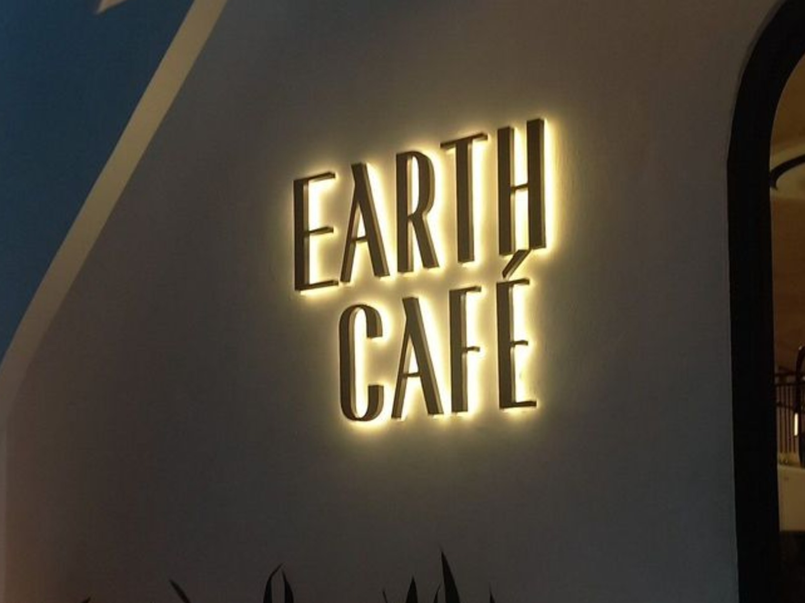 Neon Box Resto Aesthetic